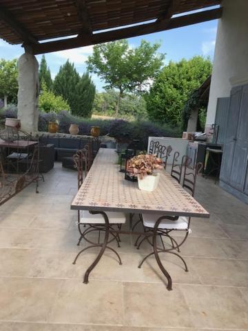 Bastide CAMPAGNE CANAL Cucuron Exterior foto