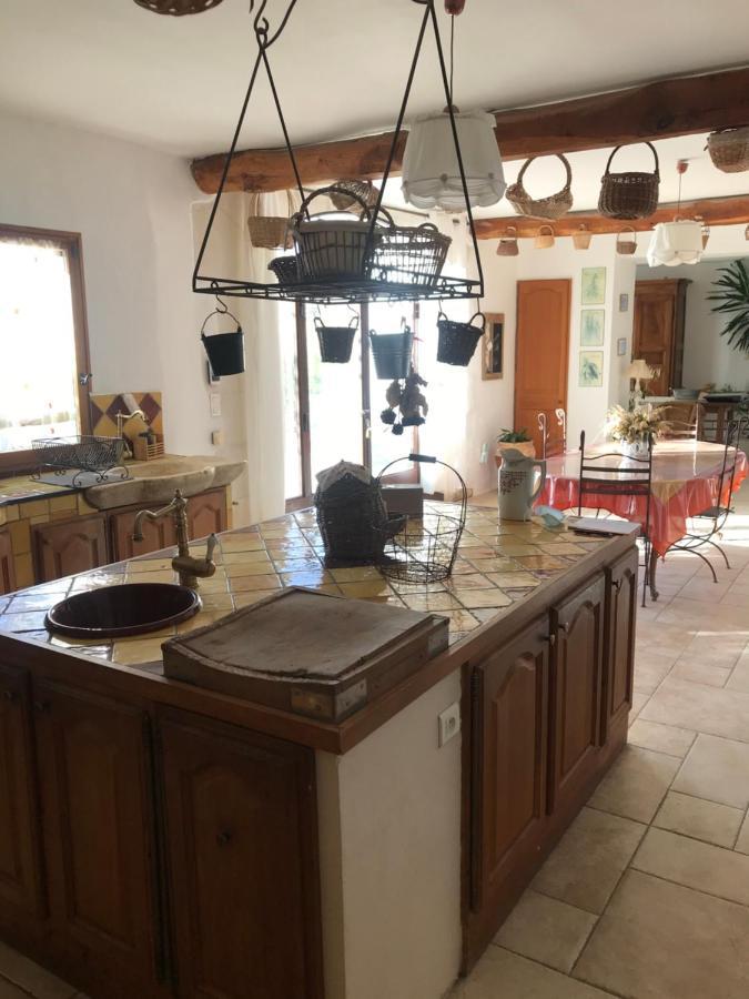 Bastide CAMPAGNE CANAL Cucuron Exterior foto